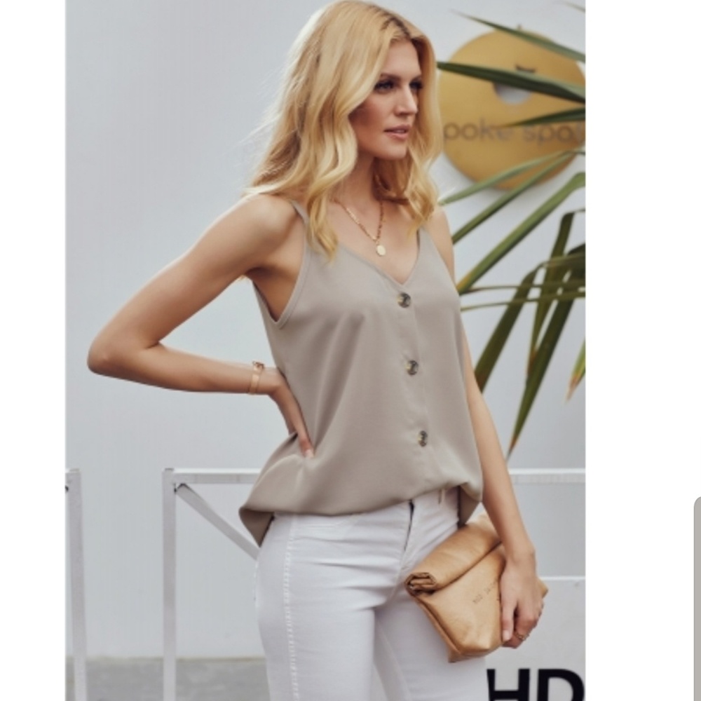 Nude buttoned spaghetti strap tank - Picture 6 of 7